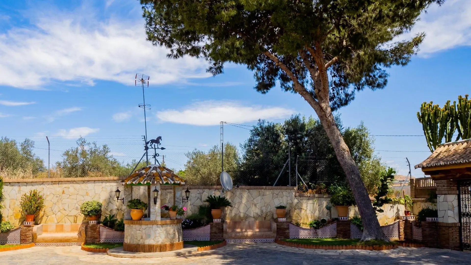 Cubo'S Villa Fina & Minigolf Included Malaga 0*,  Spain