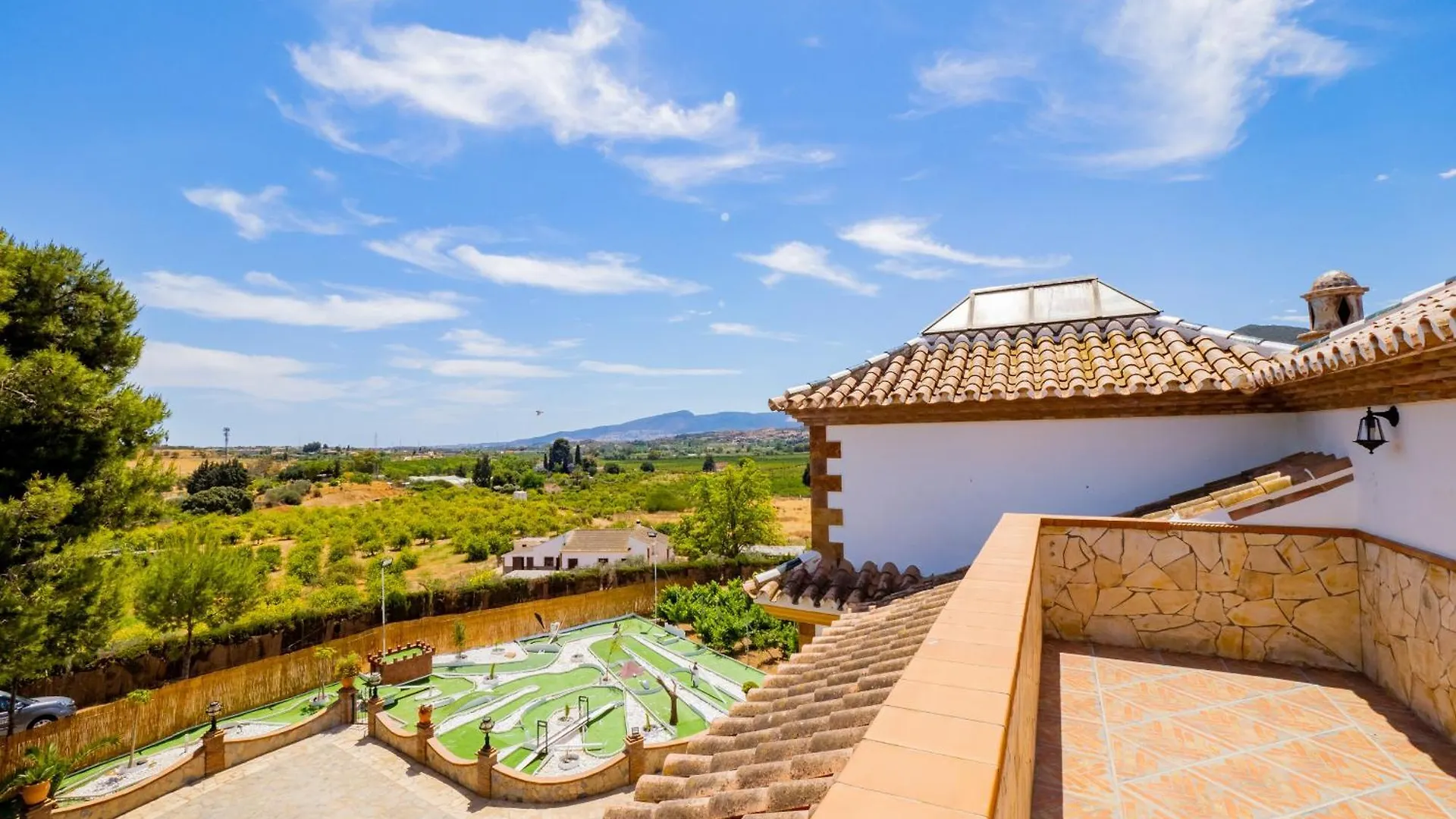 Cubo'S Villa Fina & Minigolf Included Malaga